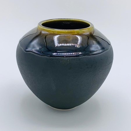 نمایش جزئیات برای  گلدان خمرهای لعابدار خردلی تصویر  گلدان خمرهای لعابدار خردلی