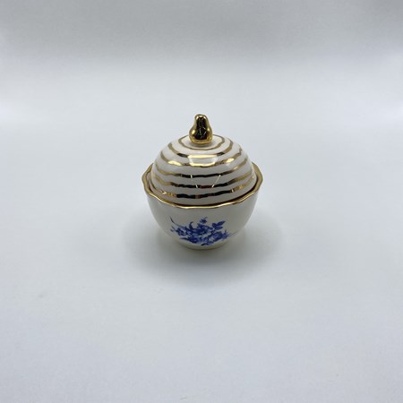 نمایش جزئیات برای  قندان گل آبی طرح لیوانی تصویر  قندان گل آبی طرح لیوانی