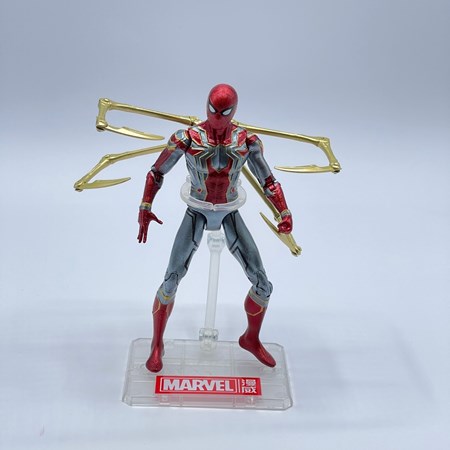 نمایش جزئیات برای  فیگور اسپایدرمن شاخکدار تصویر  فیگور اسپایدرمن شاخکدار