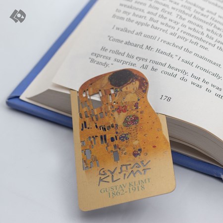 نمایش جزئیات برای  بوک مارک فلزی مشاهیر طرح Gustavo Klimnt The Kiss تصویر  بوک مارک فلزی مشاهیر طرح Gustavo Klimnt The Kiss