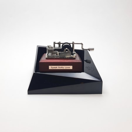 نمایش جزئیات برای  جعبه موزیکال مدل speak softly love تصویر  جعبه موزیکال مدل speak softly love