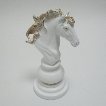 تصویر  تندیس اسب شطرنج سفید