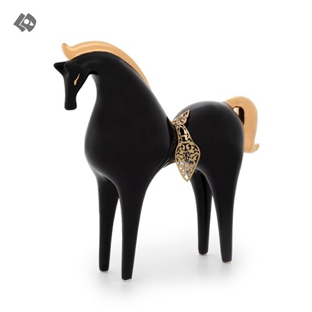 تصویر  تندیس سرامیکی اسب مشکی زین‌دار یال طلا سایز کوچک